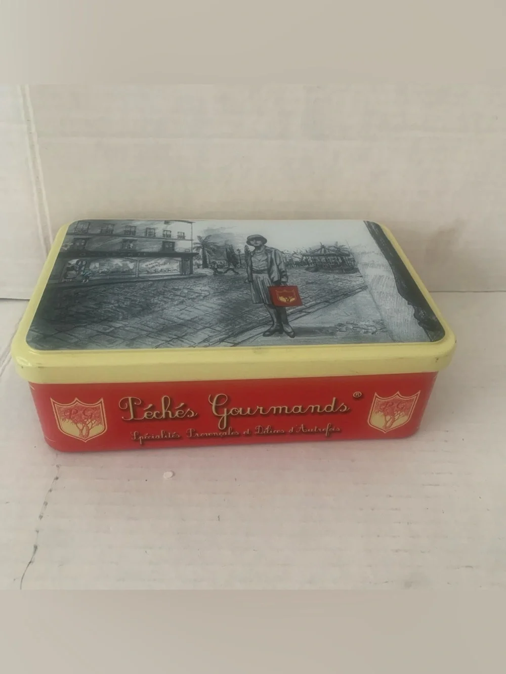 Vintage Peches Gouramand French Pastry Biscuit Chocolats Tin French Cafe's